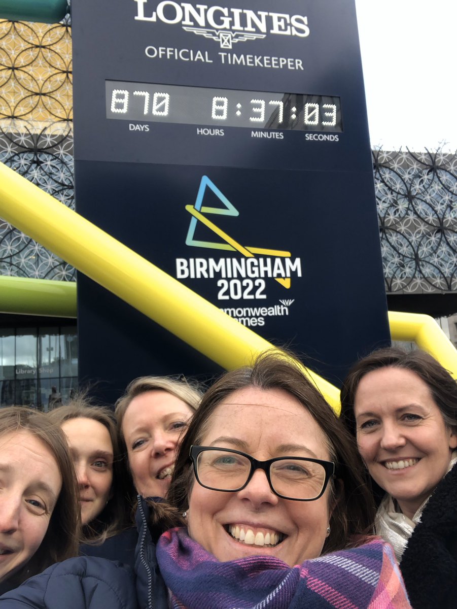 Exciting start to the week meeting up with some of the <a href="/GowlingWLG_UK/">Gowling WLG UK</a> B2022 core team to see the unveiling of the <a href="/birminghamcg22/">Birmingham 2022</a> Countdown Clock. 870 days to go... #B2022 #CommonwealthDay2020