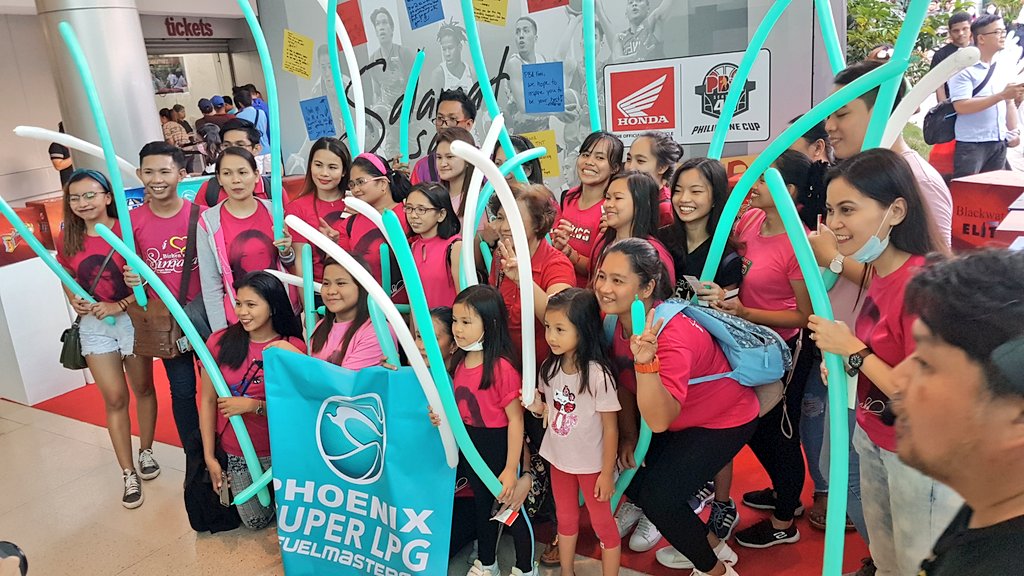 MaRCs03's tweet photo. #TeamPhoenixWithSarahG #FightToThePhoenix #PhoenixSuperLPGFuelMasters #popsters https://t.co/qZ1MS5obym
