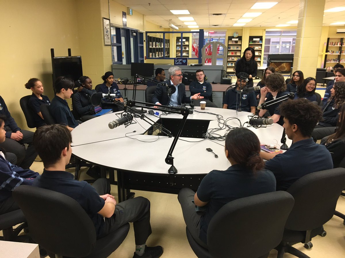 HelenaMesich's tweet photo. It’s all about #StudentVoice when learning about podcasting with expert @Stephen_Hurley in the library all day! #mediamaking #CatholicEd in @DPCDSBSchools https://t.co/lDS2wWtDLN