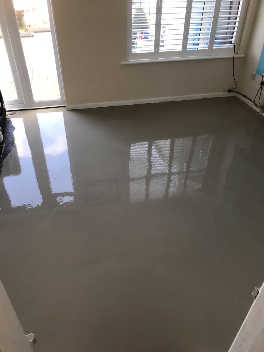 aw_flooring's tweet photo. Another full ground floor hit with @Ultra_Floor #levelitrenovate 👌🏼 back tomorrow to start fitting 😜👊🏼 #awflooringessex #lvt #flooring https://t.co/V0Khn9mmnW