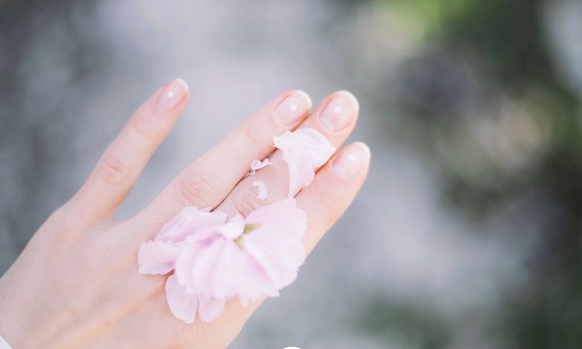 Mains sèches et rugueuses : quelle crème pour mes mains ?

oolution.com/bloog/blog/202…

Et vous, quelle crème utilisez-vous pour garder des mains bien hydratée ?