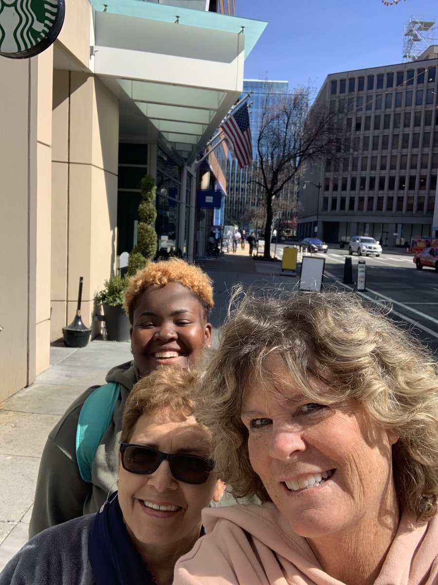 IHSProjectUnify's tweet photo. In Washington DC for SONA Tajha’s internship review!!! https://t.co/XNtJrdP7Ud