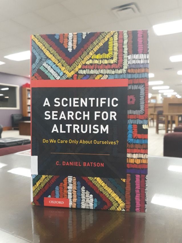bethelulib's tweet photo. #BethelUniversityLibrary #bethelulib #Monday #NewtoBU
New Book Spotlight: A Scientific Search for Altruism by C. Daniel Batson https://t.co/JxsOsX7ol0
