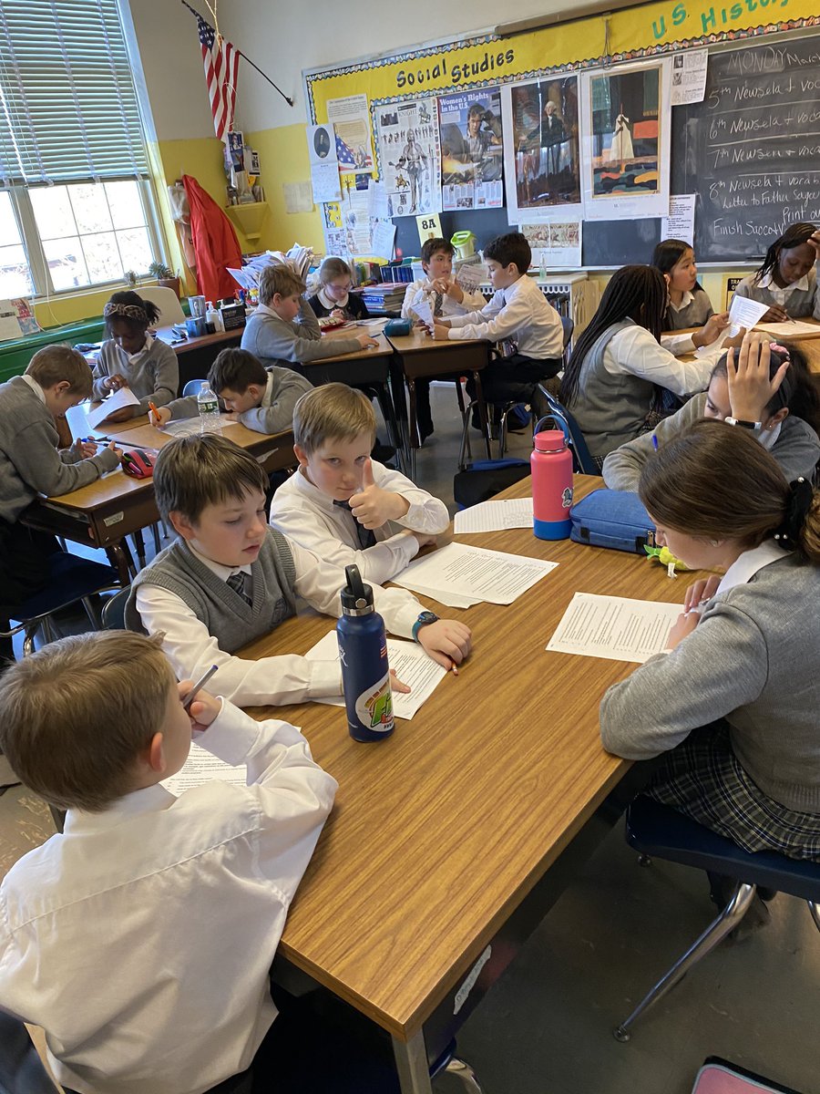 mrsdangelo_ICS's tweet image. It’s a multiple choice relay race with @Newsela economic systems articles in @icschool_online 5th grade #ela #Textevidence