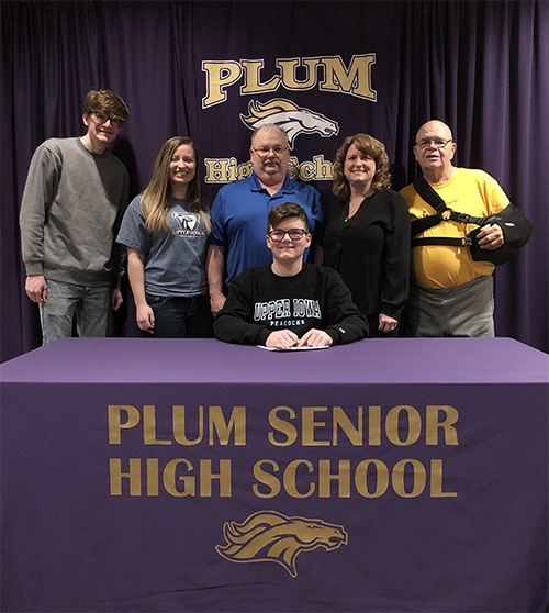 Ty Kirkpatrick has signed to bowl at Upper Iowa University. Congratulations Ty! <a href="/PlumAthletics/">Plum Athletics</a> <a href="/fishellj/">Joe Fishell</a> @phsmustang @MrSzarmach <a href="/UpperIowa/">UpperIowa</a> 

#plumproud
