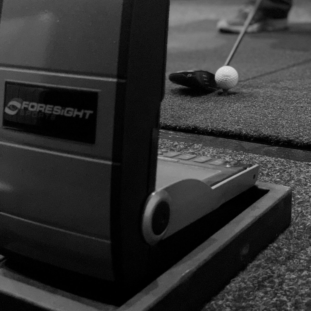 Woolleyparkgolf's tweet photo. Monday evenings were made for @ForesightEurope Simulator sessions #indoorgolf #indoorgolfsimulator #foresightfamily #golf #golflife #golfstagram #instagolf #instagolfer #instagolfers #gc2crew https://t.co/yITI6U3ELM