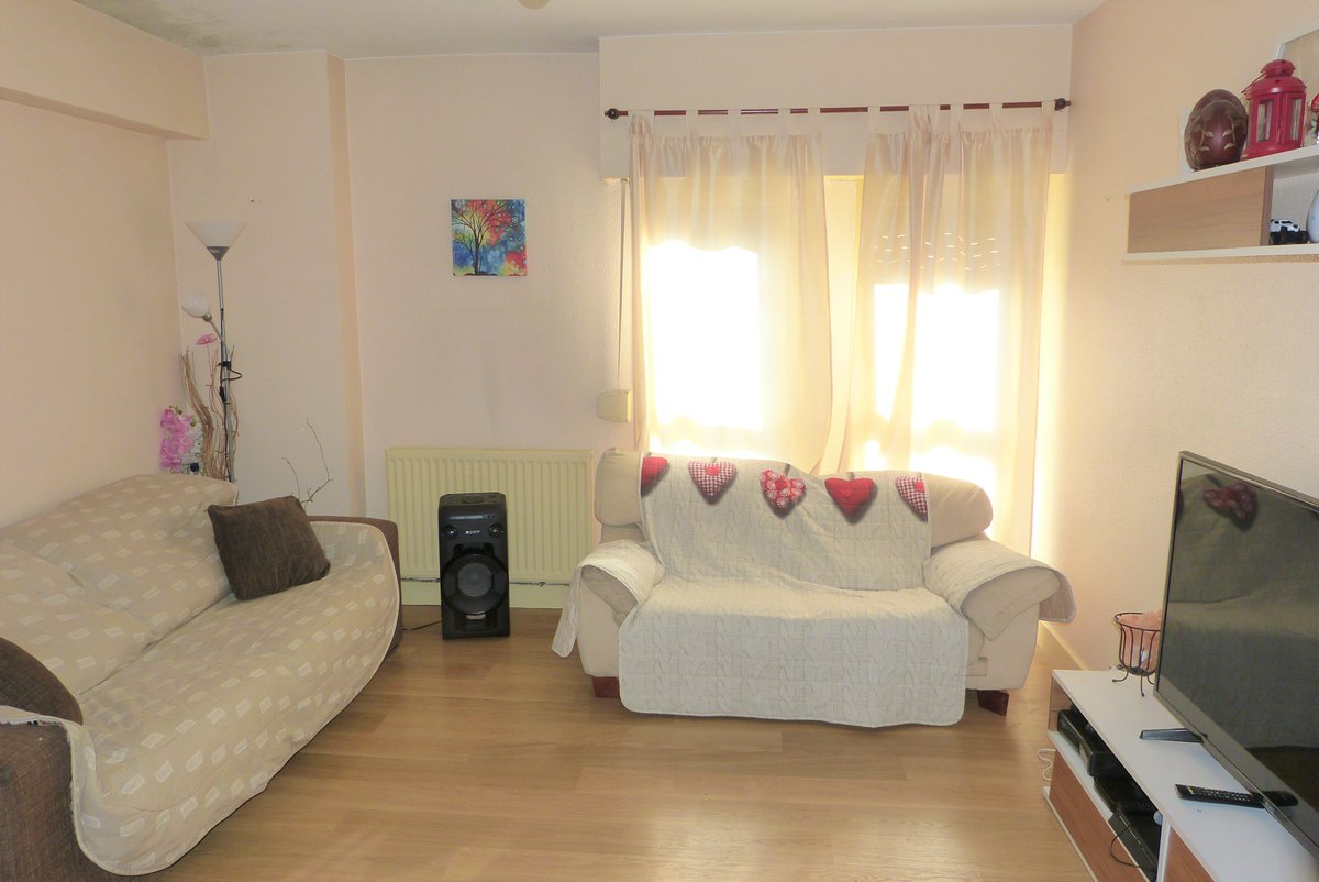 BurutaranInmo's tweet image. Bonito piso en Intxaurrondo. Paseo de Zarategi, a un paso del topo que comunica con el centro en menos de 10 mins. Muy buen tamaño, soleado y con mucha luz. 2 baños.

bit.ly/2TyEghE

#CasaEnVenta #Inmobiliaria #GrupoExin10 #RealEstate #Decoracion #HomeStage #HomeStaging