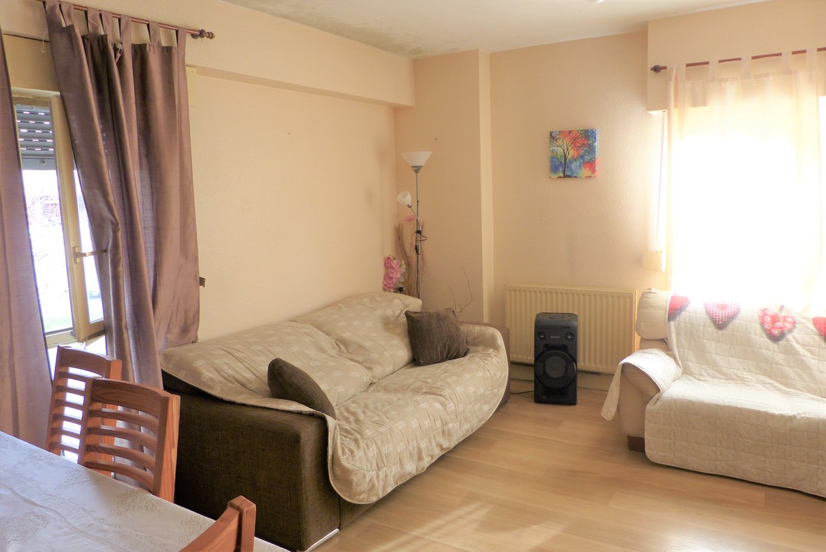 BurutaranInmo's tweet image. Bonito piso en Intxaurrondo. Paseo de Zarategi, a un paso del topo que comunica con el centro en menos de 10 mins. Muy buen tamaño, soleado y con mucha luz. 2 baños.

bit.ly/2TyEghE

#CasaEnVenta #Inmobiliaria #GrupoExin10 #RealEstate #Decoracion #HomeStage #HomeStaging