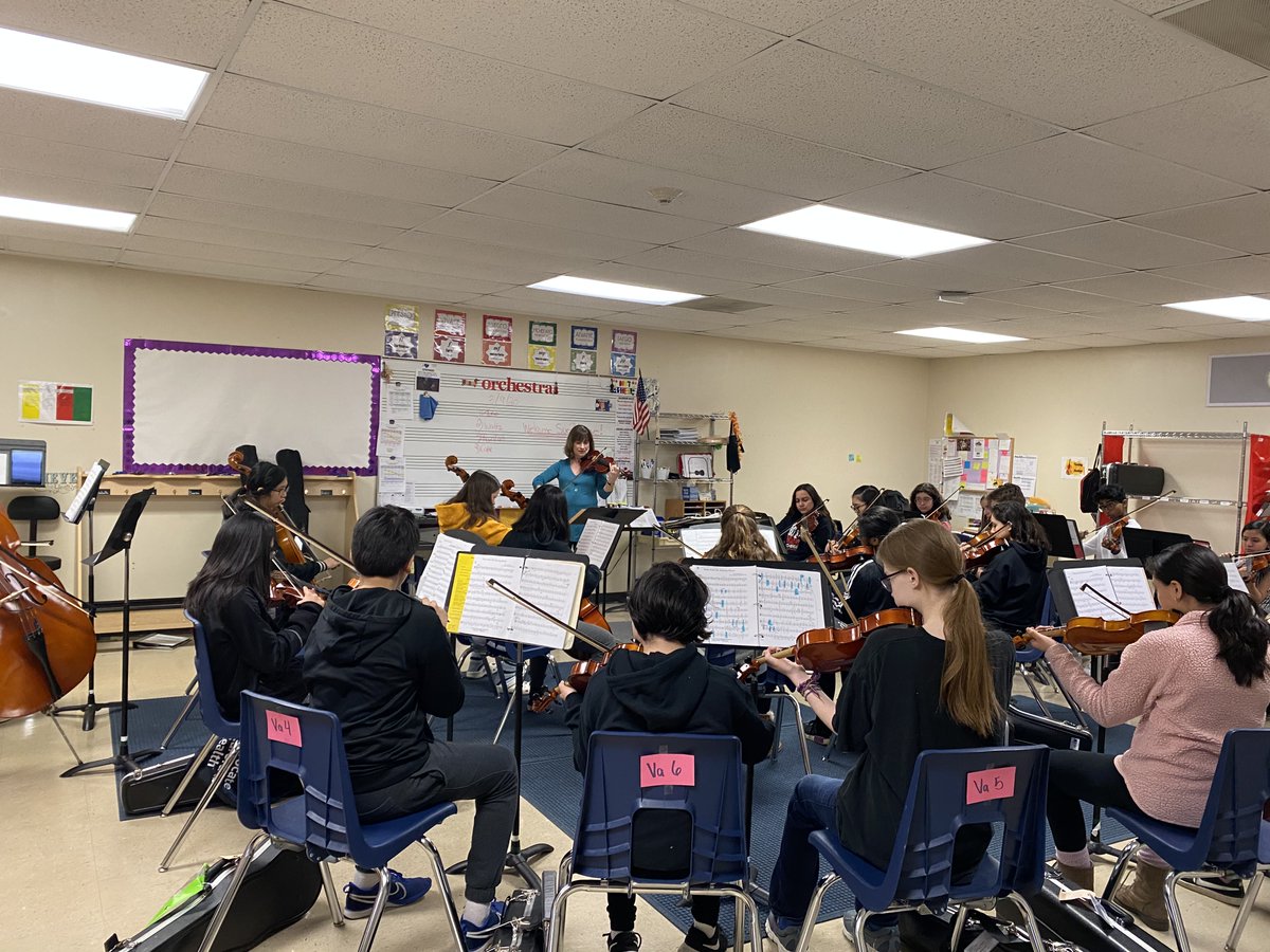 CCSD93 Orchestra tweet media