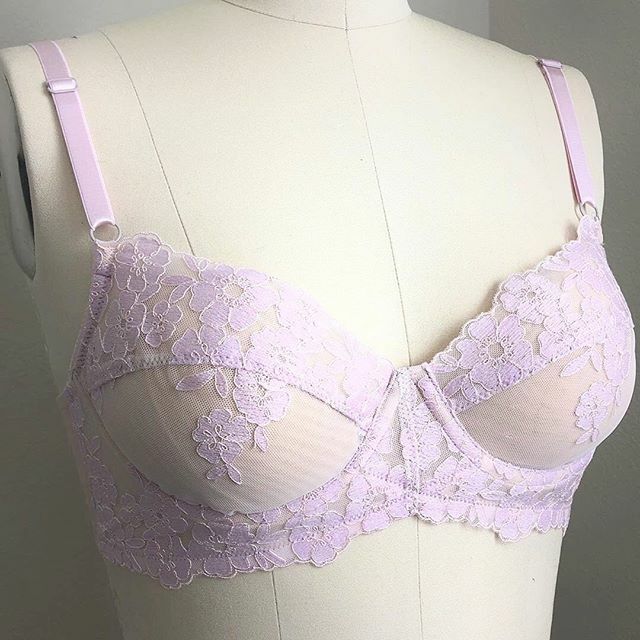 orange_lingerie's tweet photo. Spring is coming! This Berkeley bra that @liz_sews made for @tailormadeshop #TMCollaBRAtory is the perfect way to welcome the new season! ⁠⠀
.⁠⠀
.⁠⠀
#orangelingerie #berkeleybra #bramaking #brasewing #sewing #isew #handmadewardrobe #sewingpattern… https://t.co/78OIhK4etV https://t.co/esQbpKdRty