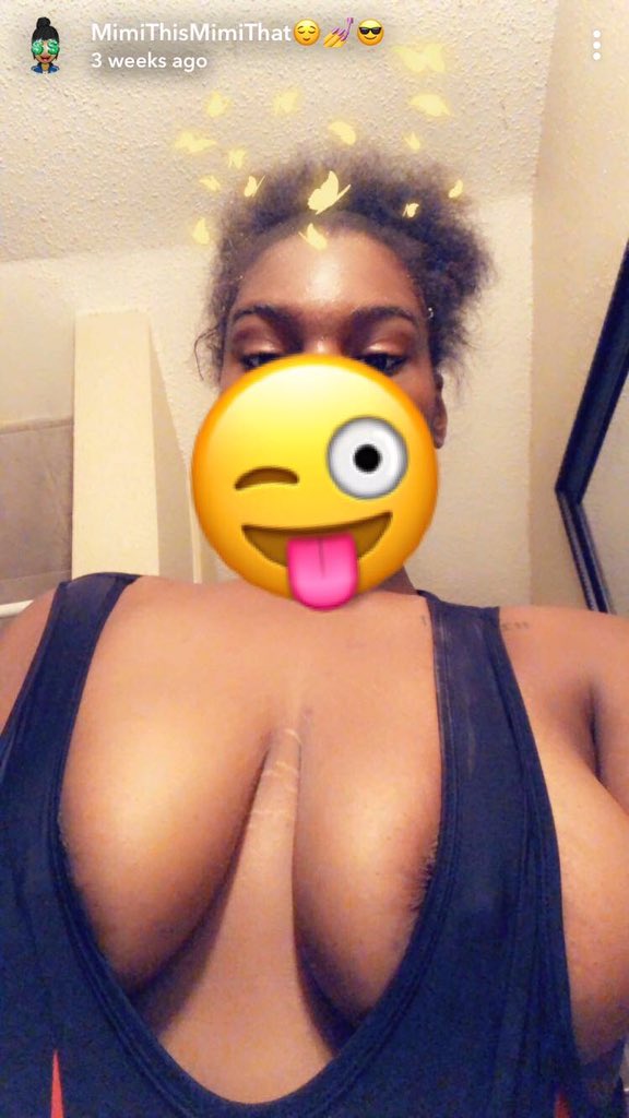 DBadasf's tweet image. I’m so in love with my titties🥰🥰 I almost bust these mfs out my shirt🤫🤫