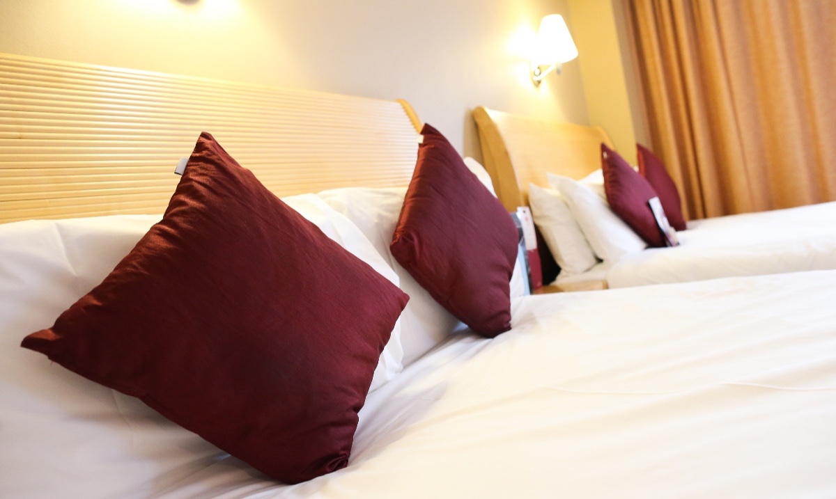 Get cozy in one of our guestroom suites ❤️