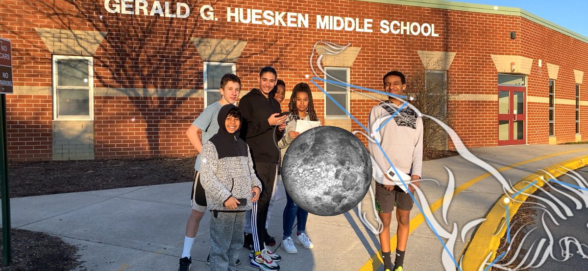 MrsGrenter's tweet photo. With the gorgeous weather today, #8Blue explored the objects in our sky with the #SkyViewApp. @CVSciTech @GHMSBuckskins #technologyintheclassroom https://t.co/t3Z6ND3y6q