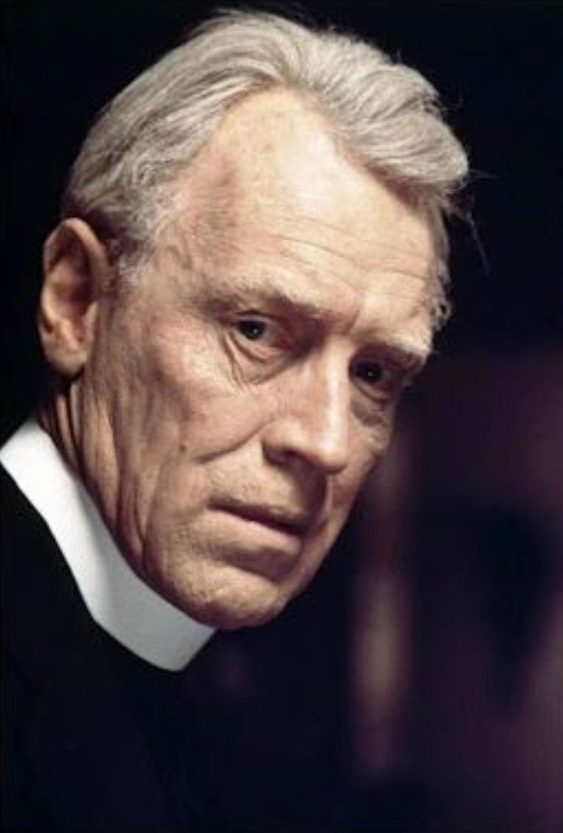 Hoy también despedimos a Max Von Sydow, actor sueco Francés que falleció a los 90 años en su hogar.
Con más de 130 títulos en su filmografia participó también en #GameOfThrones y #ElExorcista