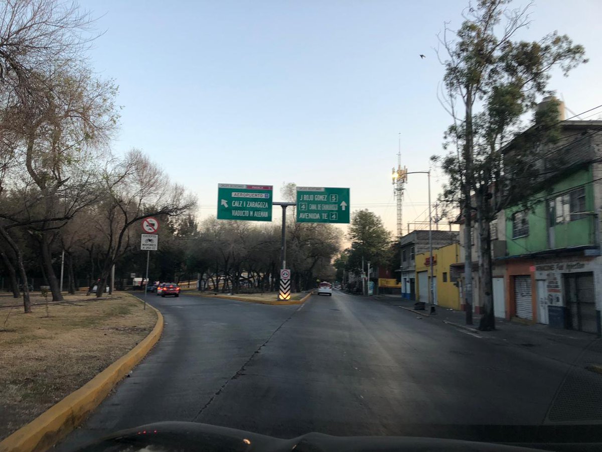 WRADIOMexico's tweet photo. REPORTE | Hoy las calles de la CDMX presentan una afluencia inusual ante el paro feminista del 9 de marzo #TodasJuntas9M #El9NadieSeMueve #UnDíaSinMujeres
 https://t.co/c31bINRWW2 https://t.co/f4YURxsweL