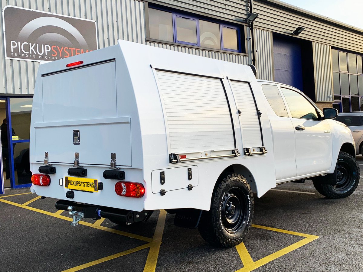 pickupsystems's tweet photo. The Hilux polypropylene body conversion includes a HVAC system for the dogs on board (always the best for the dogs!), a bespoke in cab system and rear door, underfloor storage and a fitted winch. Another impressive bespoke vehicle on the road.#conversion #pickupsystems #dogbody https://t.co/W8U1oQPRkC
