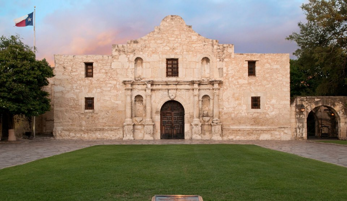 Ready for a #SpringBreak getaway? Book with us today. Remember #TheAlamo on your to do list. For more ideas, visit ms.spr.ly/6011TjkTh. We look forward to seeing you soon!
#VisitSanAntonio #WeAreHospitality #SpringBreakInSA #PalacioDelRio #HiltonPalacio #MondayMotivation