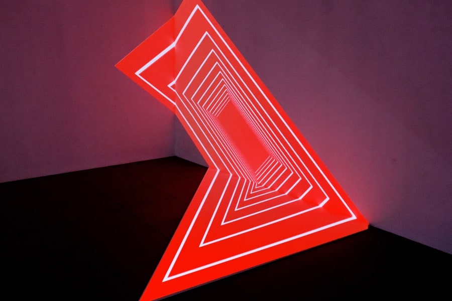 Monaco_Hebdo's tweet photo. Olivier Ratsi et son Vanishing Points à Marseille
#Expo #Art #VanishingPoints #OlivierRatsi #Monaco #Actualités #Magazine #Hebdo #Monaconews https://t.co/a8GpJHehq7 https://t.co/yMst2nlEua