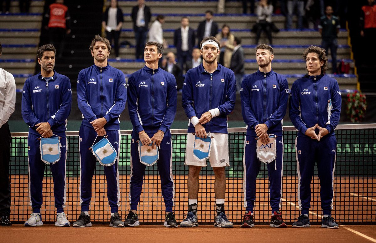 El equipo argentino perdió 3-1 en la serie ante su par de Colombia y no disputará la fase final de la Copa Davis en Madrid. En septiembre jugará el repechaje para mantenerse en el Grupo I. #INFOTVDEPORTEA

ole.com.ar/tenis/copa-dav…