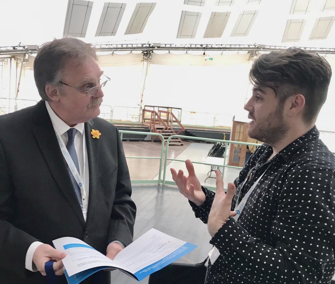 DiabetesUKCymru's tweet photo. Thanks to @MarkIsherwoodAM for speaking to us about what it’s like to live with type 1 diabetes and how technology can benefit the lives of all people with diabetes at #WelshCPC20 #HealthMarketplace20 over the weekend. Fantastic to meet you! https://t.co/OHl2Lhxh42