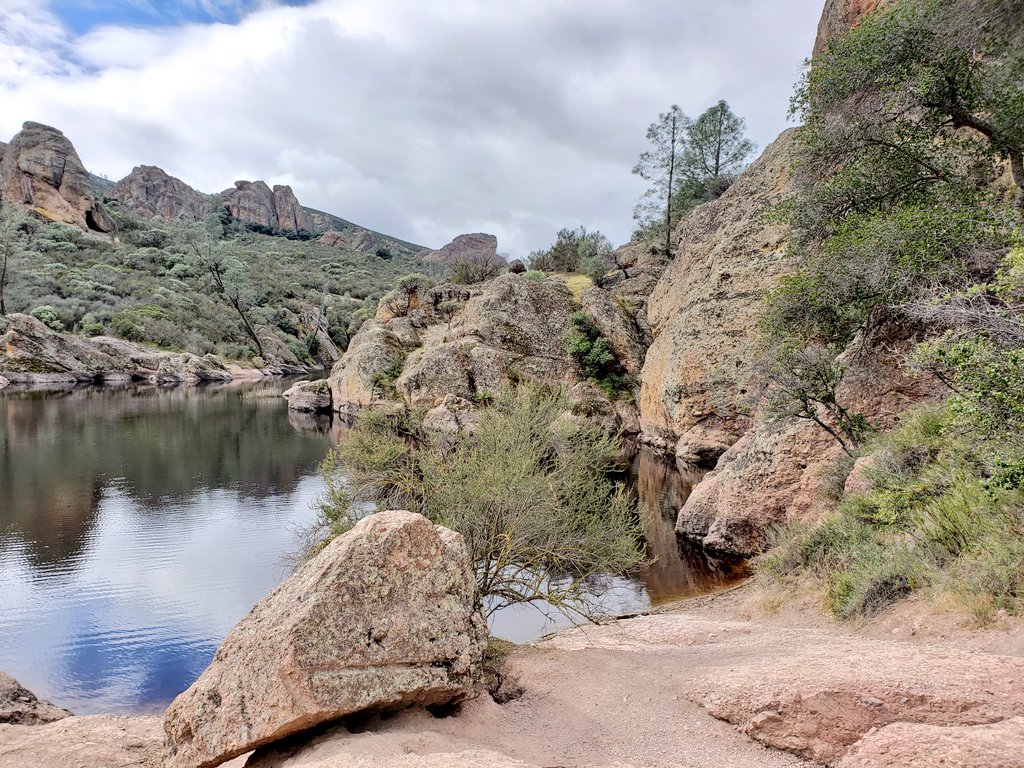tinyocean_rving's tweet photo. #RVTrip3 @PinnaclesNPS #impressions #beautiful #nature #hiking #trail #RVingUS https://t.co/52Ok29t5SU