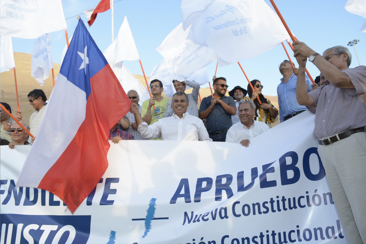 Comando independiente Aprobemos nueva constitución tweet media