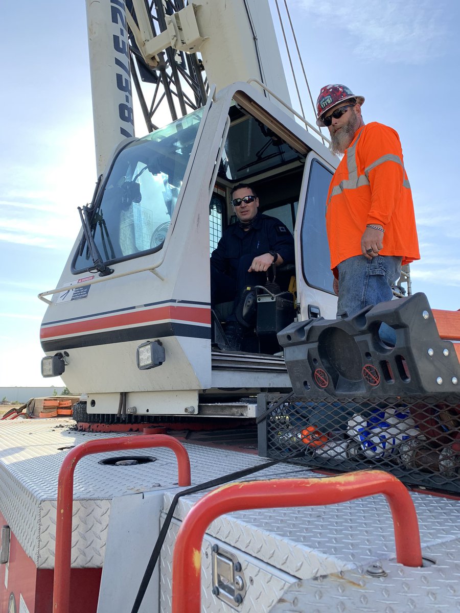 hfxfire's tweet photo. Task Force 5 gets a lesson in crane operations #HRFE https://t.co/CXkuEmQ6Cl
