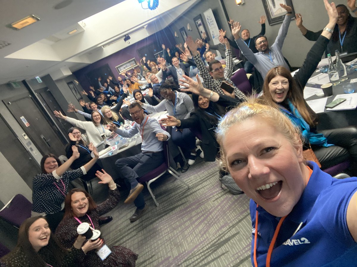 louisaejackson's tweet photo. Amazing to spend some time with our agents @TTNG_Membership social media workshop. It might be the after lunch slump but we are all  rareing to go with @goldmedalagents &amp; @T2News https://t.co/9SB7q41Jwv