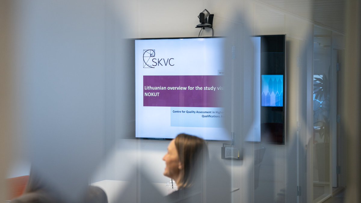 We had an exciting meeting with Kristina Sutkute and Diana Saruoliene from the Lithuanian ENIC-NARIC (SKVC) today. SKVC is establishing a recognition service for foreign vocational education and training and has come to NOKUT to learn from our experiences.