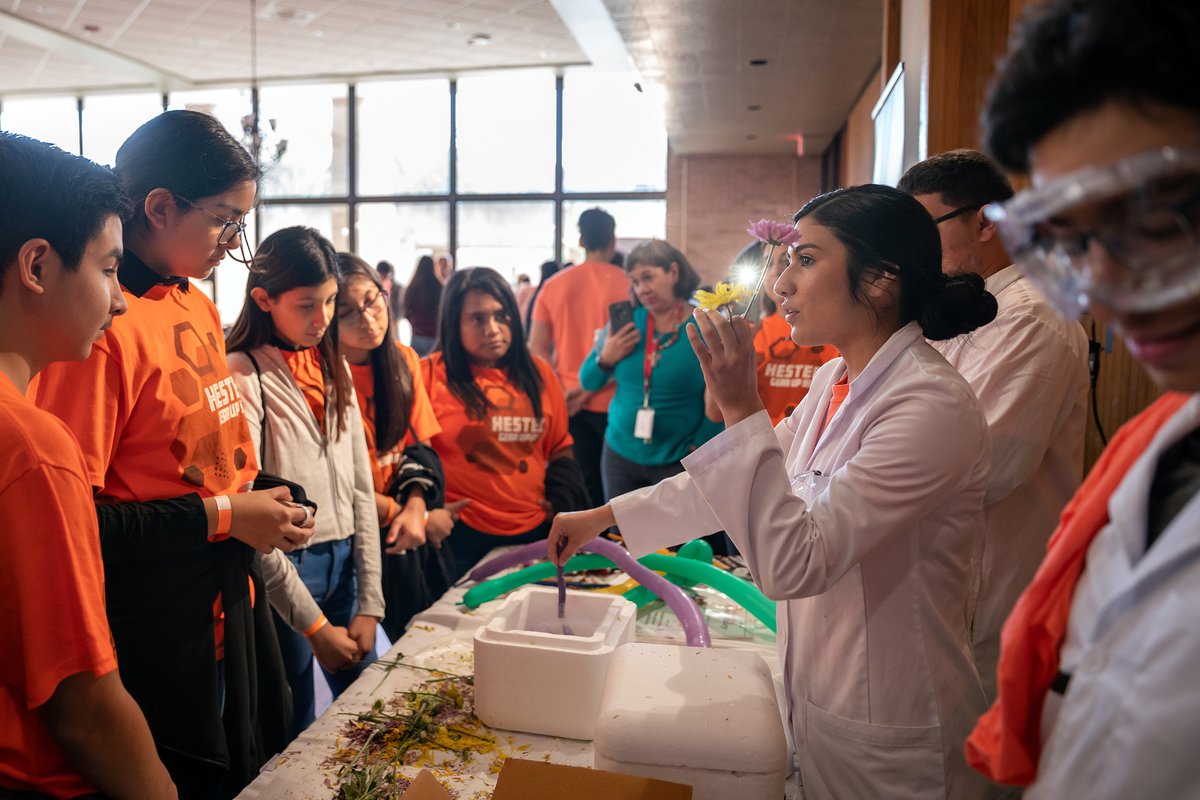 UTRGVNewsroom's tweet photo. Students attend #UTRGV #HESTEC GEAR UP Day with the @UTRGVCOS on Thu., Mar. 5, 2020 at the University Ballroom in Edinburg, Texas. There were demonstrations & hands on activities designed to help students learn about academic programs in the college.
UTRGV Photos by Paul Chouy https://t.co/00g5SnaVRJ