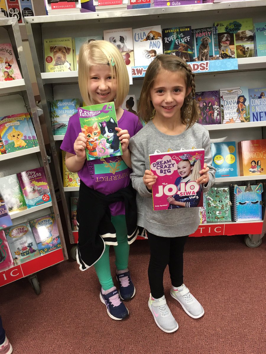 MrsKasendorf's tweet photo. The book fair is here!!! Come check it out during Hartley Conferences this week! https://t.co/P0WjjDA7LZ