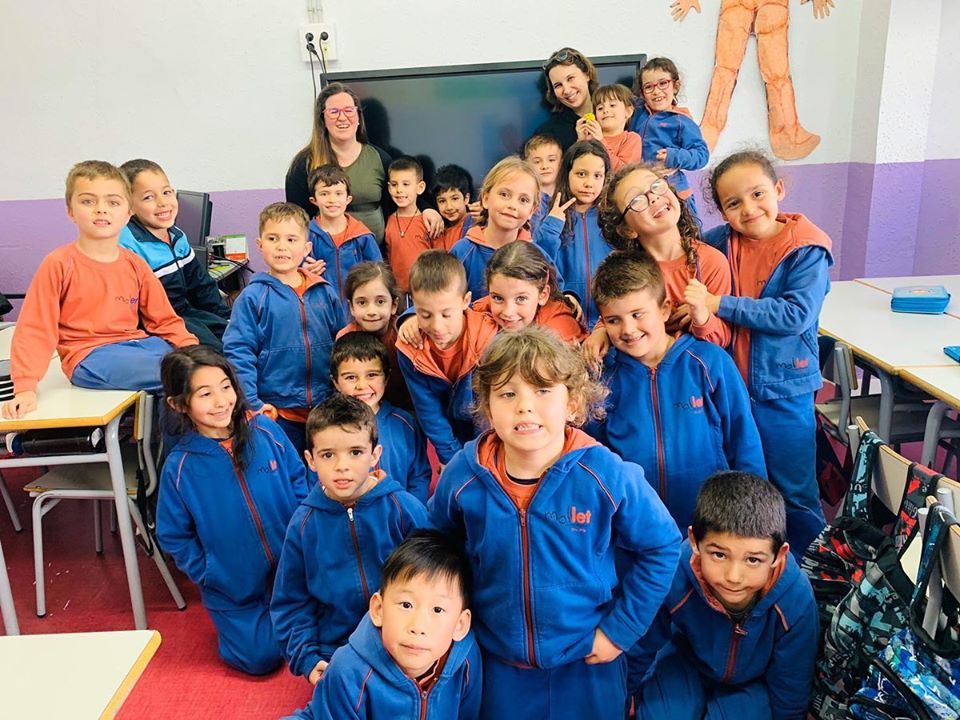 CEM1931's tweet photo. Celebrem el dia mundial de la logopèdia amb la Raquel i la Núria (mares de primària i infantil). Hem pogut gaudir d’unes sessions lúdiques a l’aula! Moltíssimes gràcies!
#batecsdescola #mesqueunaescola #logopedia #parlembe #escolafamilia @CentredEstudisMollet https://t.co/78YbQFBaY3
