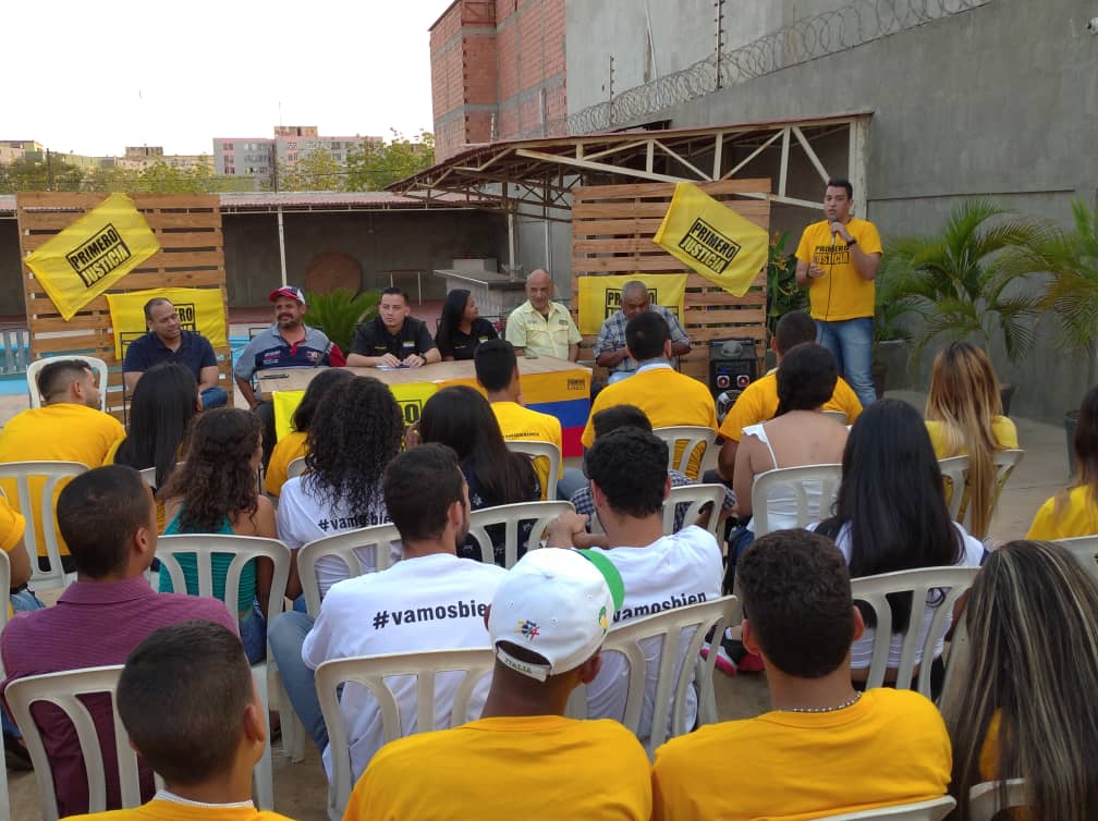 PJZulia_'s tweet photo. En el Municipio @PJ_SanFrancisco  seguimos creciendo recibimos la incorporación de más de 60 jóvenes a nuestras filas. Esta juventud tiene el compromiso de luchar sin descanso y ser protagonistas del cambio en Venezuela. #PJZulia https://t.co/cA92bsmOc5