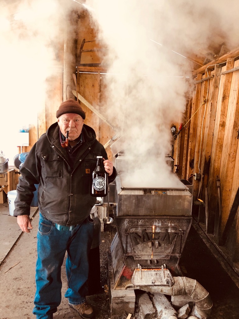 AshtonBrew's tweet photo. It's maple syrup season and what better way to be hangin' out at the family sugar Shack than with a bottle of Ashton Maple Ale!!! This year's syrup provider for our #mapleale is the McNaughton Family! They've been tapping maple trees for 100yrs now! ๐๐ปโจ #ashtonbrew https://t.co/bijIucnB8S