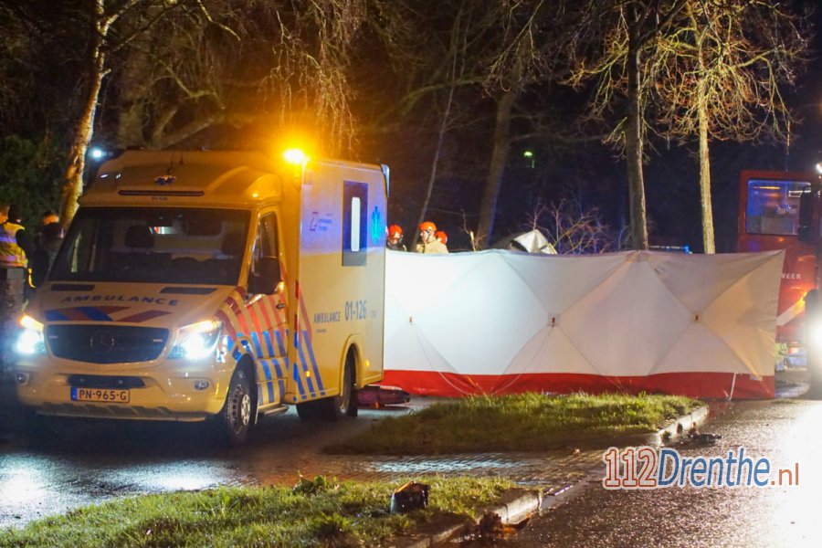 Twee doden bij ongeval in #Haren, man (19) uit Gasselte en 20-jarige inwoner van Zuidlaren. 112Drenthe.