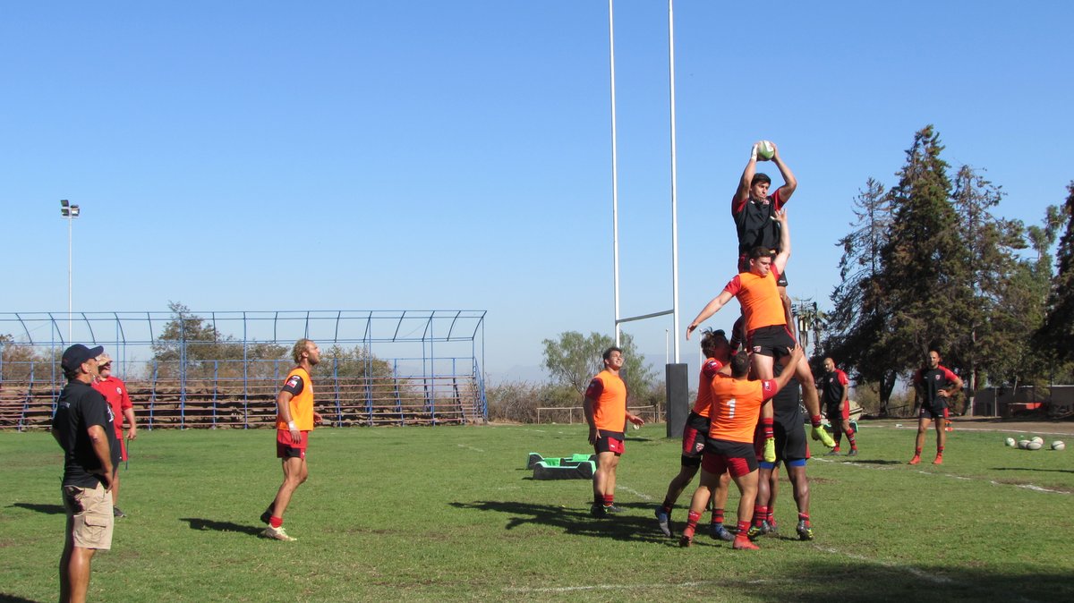 SelknamRugby's tweet photo. 🔴⚫️ @selknamrugby sigue con los trabajos de cara a su próximo duelo ante @Ceibos_Rugby por la segunda fecha de @slarugby 🏉🔥
#SLAR2020
@chilerugby https://t.co/x4dZobsRlY