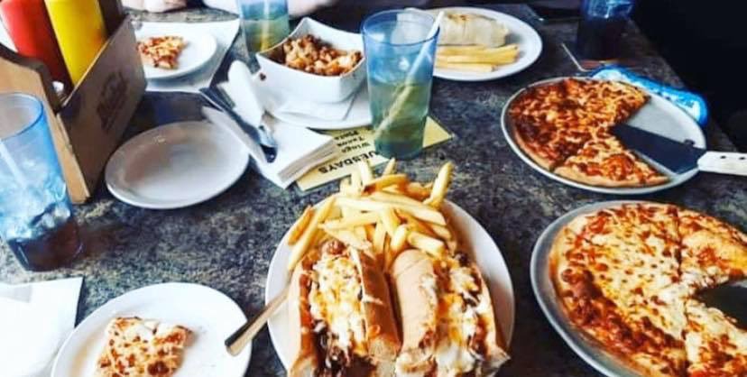 grandcentralnf's tweet photo. Pizza, fries, poutine, wraps &amp; sandwich’s! Would you share this spread with two of your close friends? Happy Monday! 😍 https://t.co/dT2le7iN7L