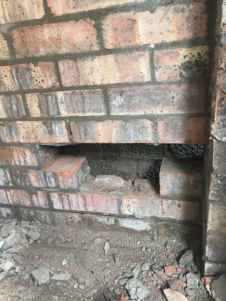 SWFireandRescue's tweet photo. Today, crews from #Barry received reports of a cat trapped between a garage and a wall in #Penarth. 

We are pleased to report that the cat was rescued safely 🐱🚒

The @RSPCA_official are appealing for info to try and track down the owner 👉📞 0300 123 8018 https://t.co/SIA7WkOBJY