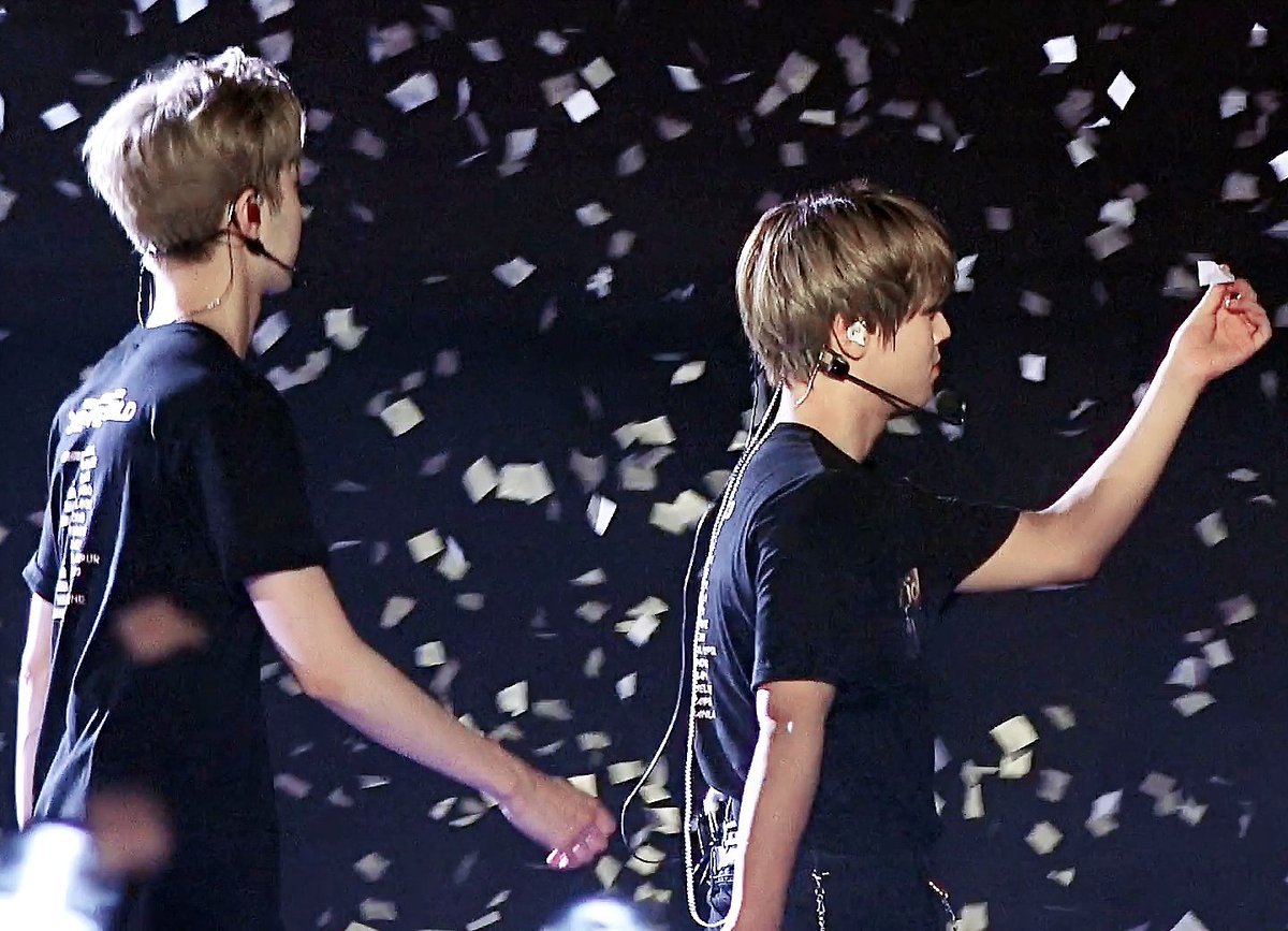 jihoon_linlin's tweet image. *｡･ﾟ🌟 ｡
⭐･°*. ﾟ⭐
     　ﾟ｡·*･｡ 
 　 *.｡⭐｡  🌟  ･｡ 
　    * 🌟 ｡･ﾟ*.｡   ｡ *  
      *     + *   ⭐　 *   ⭐  ﾟ*･｡   
    ⭐  °*.　ﾟ 🌟*•°.    ⭐  * 🌟  
      *     + *   🌟　 *   ⭐  ﾟ*･｡ #판윙