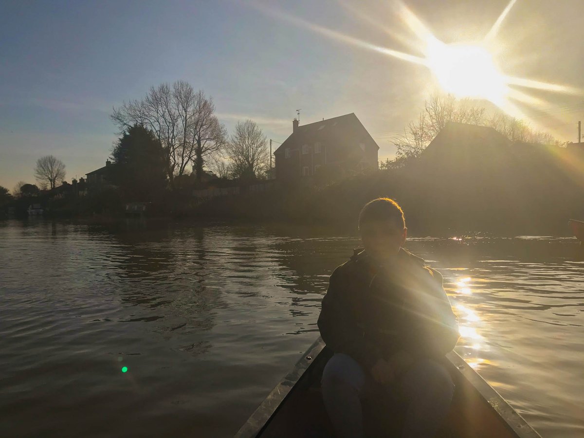 SkylarkAdv's tweet photo. Enjoying the winter weather 🛶☀️ 

#canoe #outdoorEducation #teamdevelopment #educational #saftey https://t.co/P1H9lRigl8