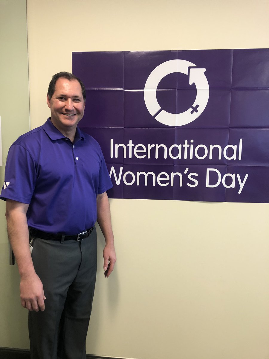 TPett39's tweet photo. Wearing purple for International at SD #sdiwd https://t.co/s8tcHF2oJy