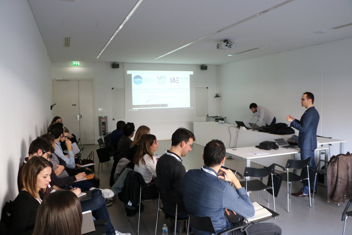 CREGO_EA7317's tweet photo. 6ème Workshop CG&amp;MP @MSHDijon 
Sessions parallèles
Cyril VERDIER, Laurent MERIADE, Damien TALBOT (IAE Clermont Auvergne) https://t.co/lTAgvN2ffU
