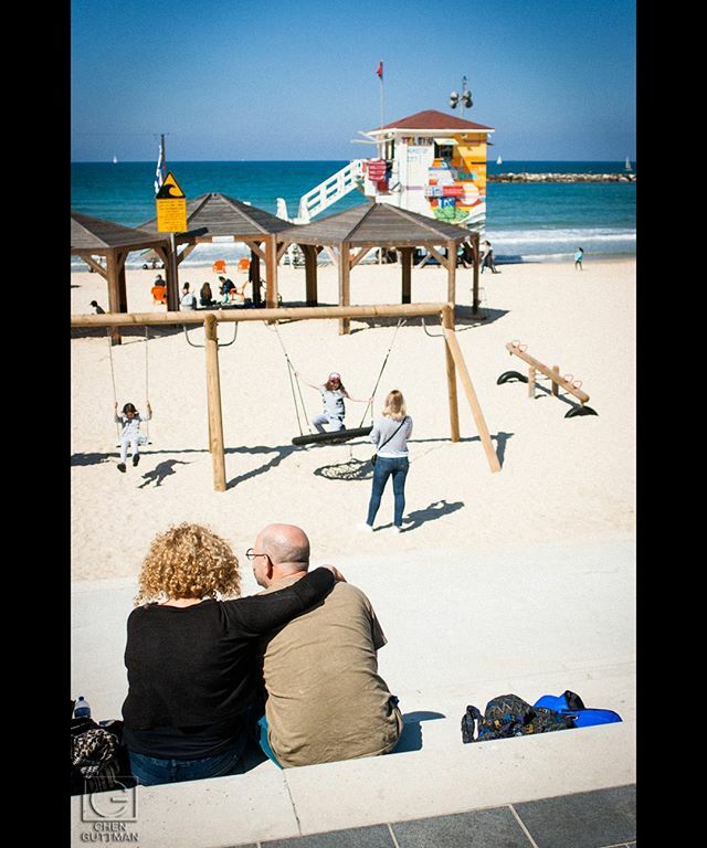 Benchwise's tweet photo. “Our time together”  Tel Aviv, Israel, 2019. © 2019 Chen Guttman

#streetphotography #streetphotographyincolors #streetphotography_color #LensCultureStreets #ig_streetphotography #israel #street #streetlife #israelstreetphotography  #chenguttman #SPicoll… https://t.co/Z863T6eZZu https://t.co/19UQlXUv4N