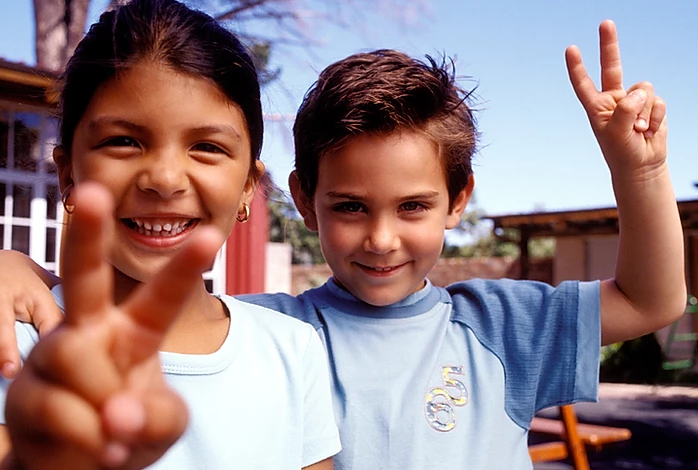 soundwavesphp's tweet photo. From our blog: should your child learn ASL if they wear hearing aids? https://t.co/oD1MOTbiA6 https://t.co/Po4dmS7PCV