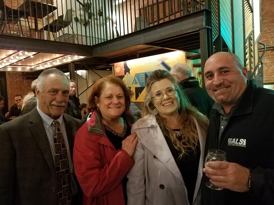 SMWesterly's tweet photo. Marketing Manager Beth Markowski-Roop was excited to attend the recent Blue Goose International Rhode Island Puddle meeting at Long Live Beerworks in Providence RI. 25 members enjoyed sampling the house IPAs, delicious treats, networking & more! #RhodeIsland #BlueGoose #Beerworks https://t.co/tJpZRy7rwO