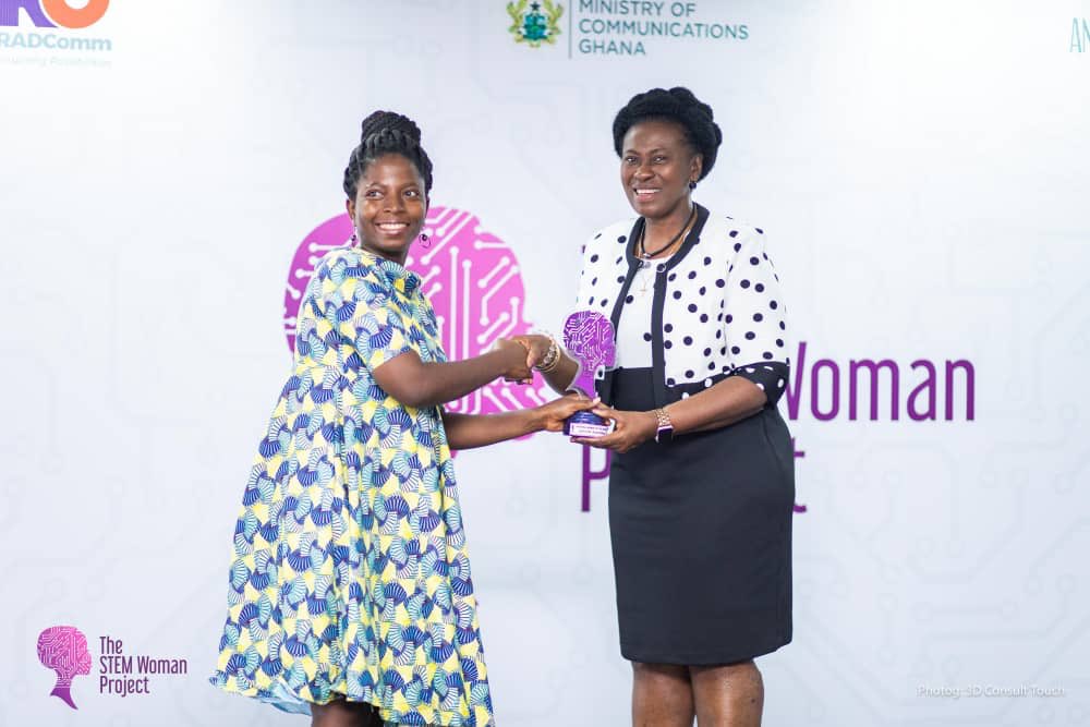 TheAnitaErskine's tweet photo. The #STEMWomanProject started by paying homage to the extraordinary women who’ve blazed the trail in STEM. Our gratitude & respect for their tireless and continued commitment to STEM runs deep! #GenerationEquality @unicefghana @unwomenafrica #Beijing25 https://t.co/v0rk3Sohqn
