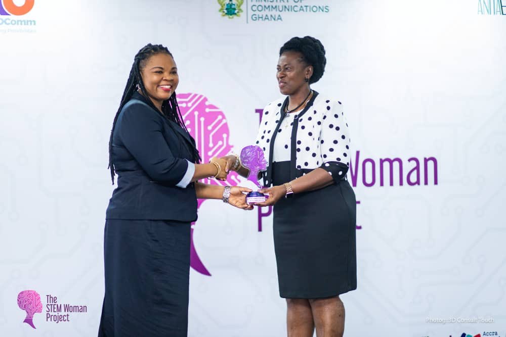 TheAnitaErskine's tweet photo. The #STEMWomanProject started by paying homage to the extraordinary women who’ve blazed the trail in STEM. Our gratitude & respect for their tireless and continued commitment to STEM runs deep! #GenerationEquality @unicefghana @unwomenafrica #Beijing25 https://t.co/v0rk3Sohqn