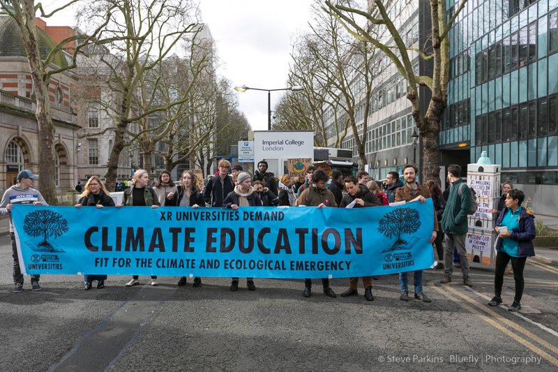 BlueflyPhoto's tweet photo. Imperial College Protest. #XRImperial #protest #london #imperialcollege #investment #energy #renewable #students #education #climatechange #globalwarming
More images at: https://t.co/uWanyFligA https://t.co/roBjAt7pzE