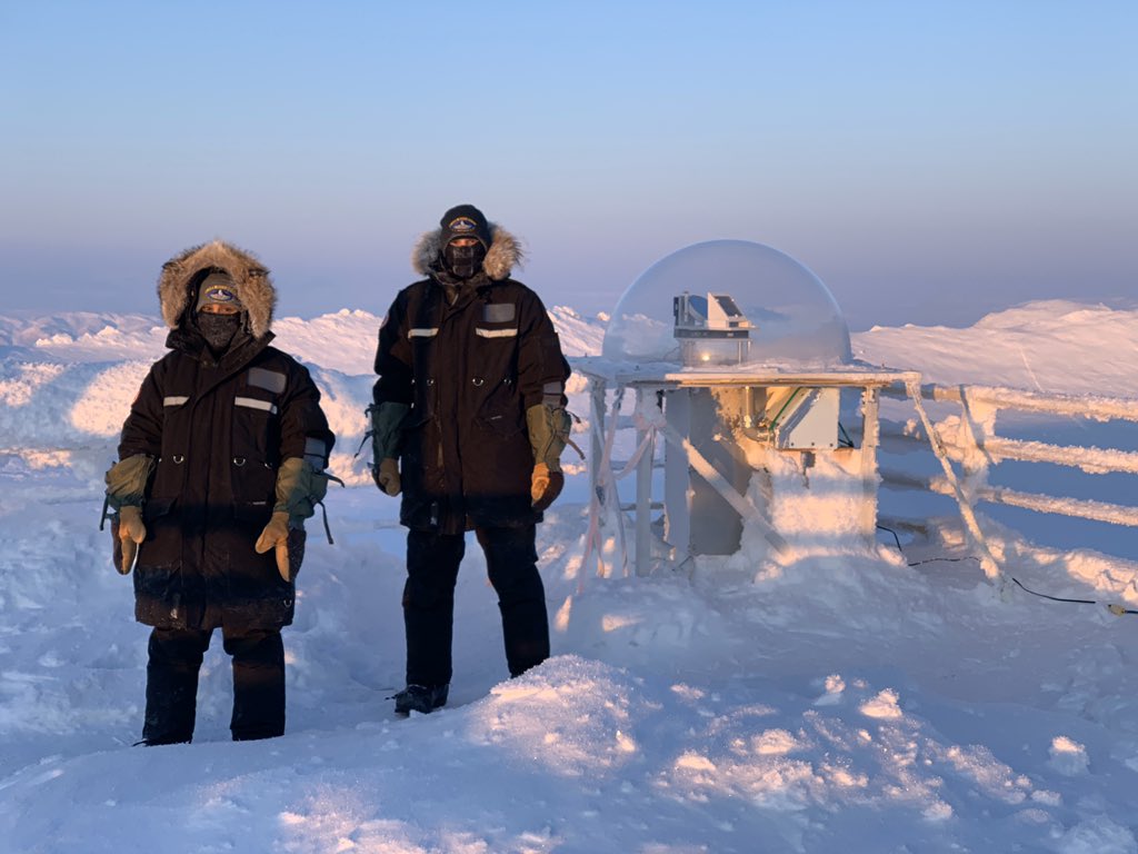 Ramina and Kristof cleaning the PEARL-GBS dome in preparation for measurements #cdnsci #PEARL2020