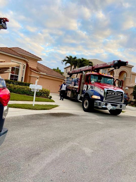 KLRRoofingCorp's tweet image. Tear off day....Give is a call for all of your roofing needs 561-603-9914 we are State Licensed insured and guarantee all of our work CCC1328862 #lakeworth #smithfarm #klrroofingcorp #reroofs #repairs #flroofer